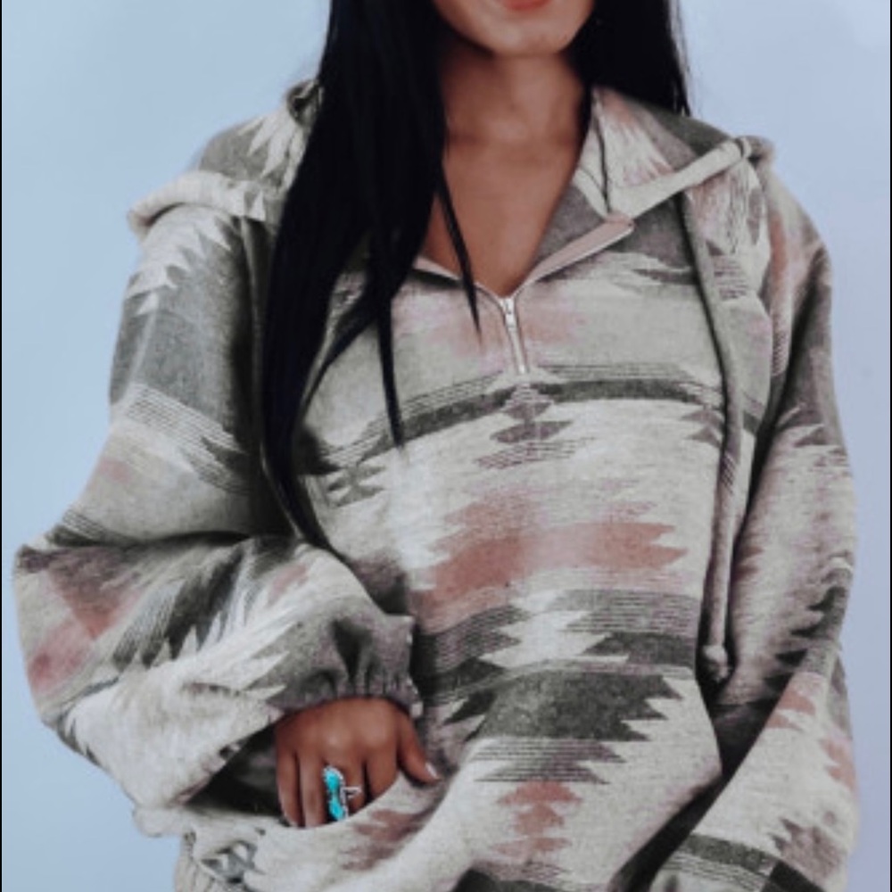 🥰🔥 Aztec Print Quarter Zip Pullover 🔥🥰